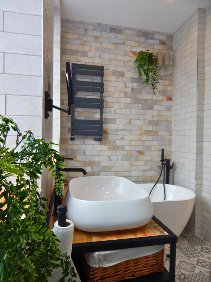Villa Vip 3Br Grade2 Luxurious Industrial House With Wood Fire, Electric Blinds And Big Cast Iron Windows In The Heart Of The Jq Birmingham Exterior foto