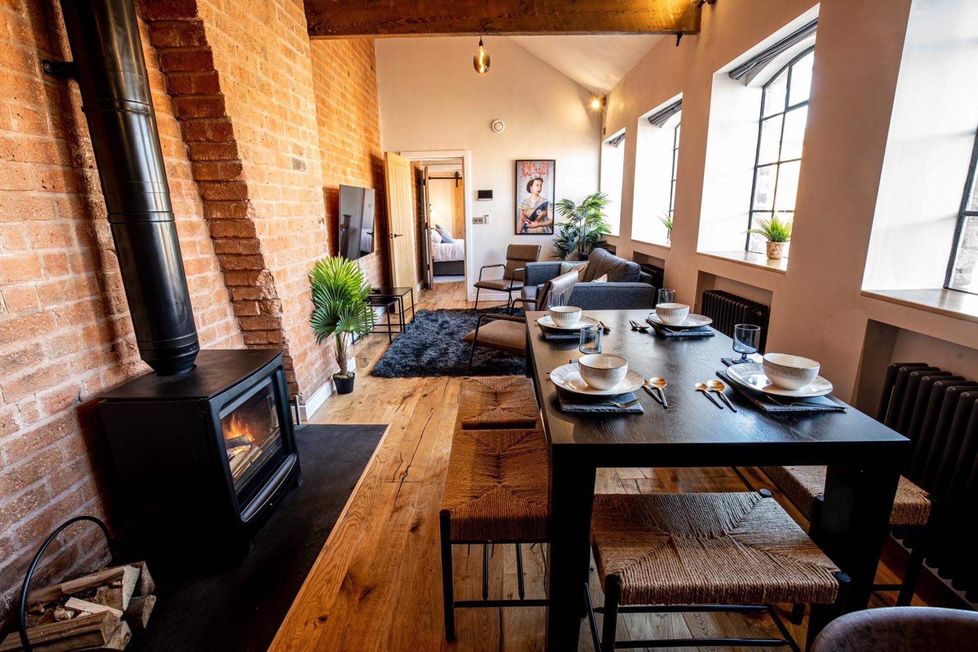 Villa Vip 3Br Grade2 Luxurious Industrial House With Wood Fire, Electric Blinds And Big Cast Iron Windows In The Heart Of The Jq Birmingham Exterior foto