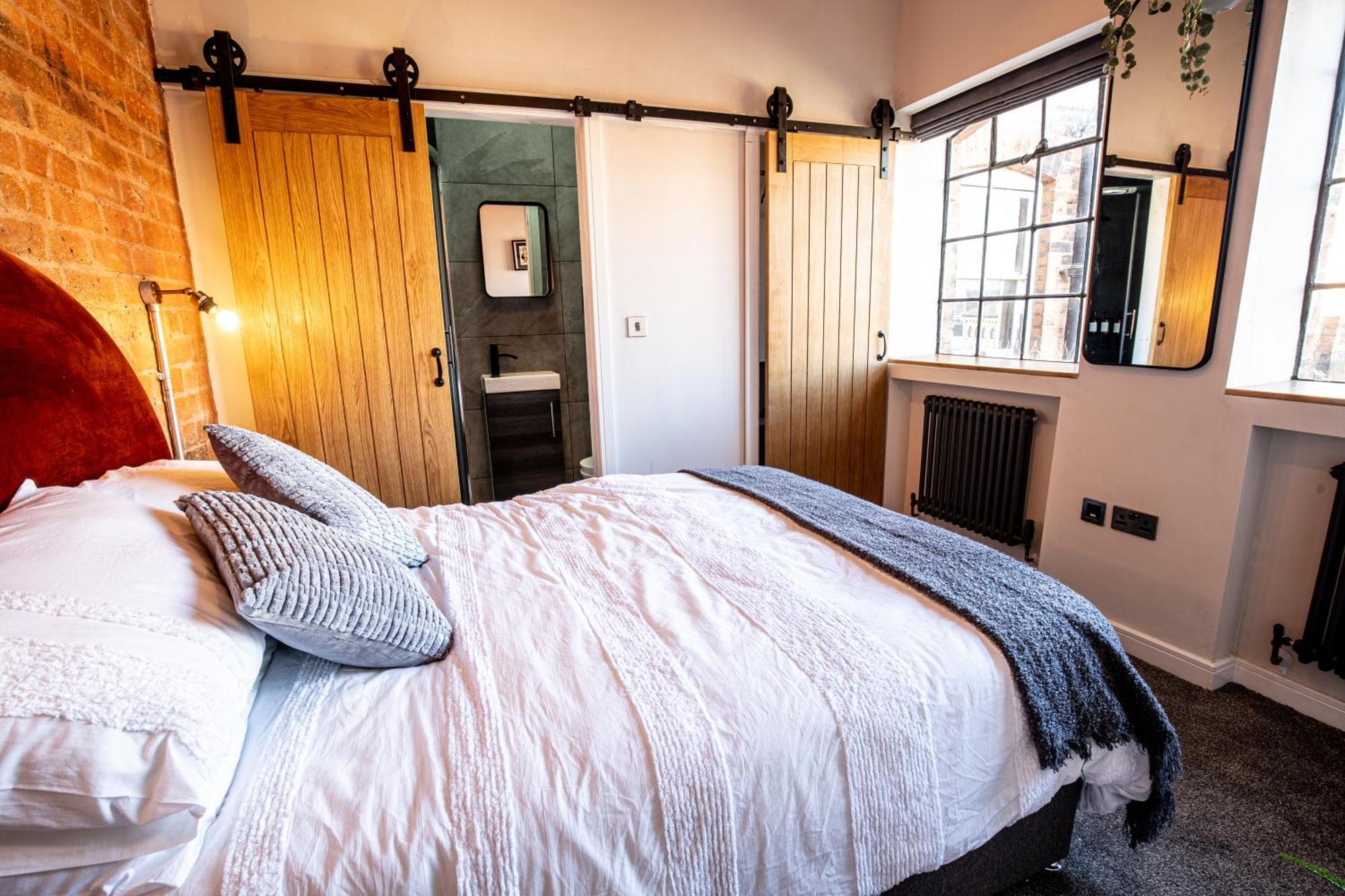 Villa Vip 3Br Grade2 Luxurious Industrial House With Wood Fire, Electric Blinds And Big Cast Iron Windows In The Heart Of The Jq Birmingham Exterior foto